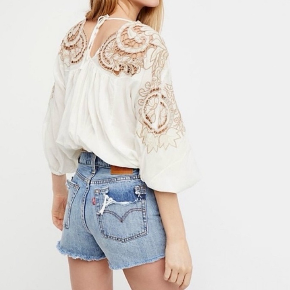 Free People Cutwork Balloon Dolman Blouse in White Cloud size Small - Picture 3 of 10